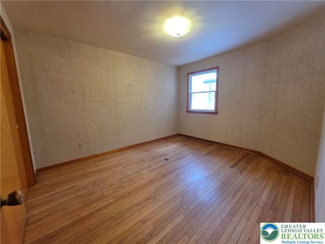 5722 Shady Lane, East Allen Twp, PA 18014