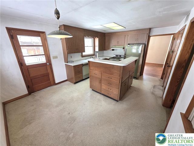 5722 Shady Lane, East Allen Twp, PA 18014