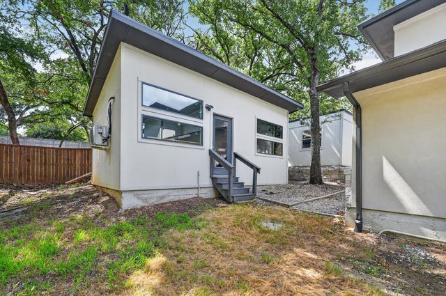 9132 Choctaw Trail, Flower Mound, TX 75022