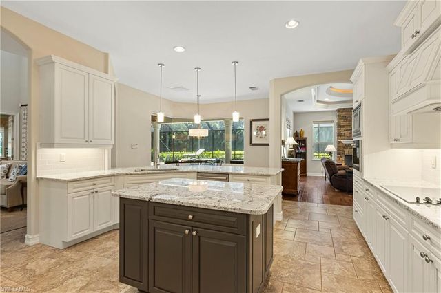 2116 Harlans RUN, Naples, FL 34105