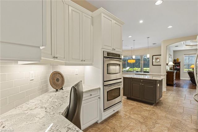 2116 Harlans RUN, Naples, FL 34105