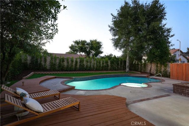 21405 Stanwell, Chatsworth, CA 91311