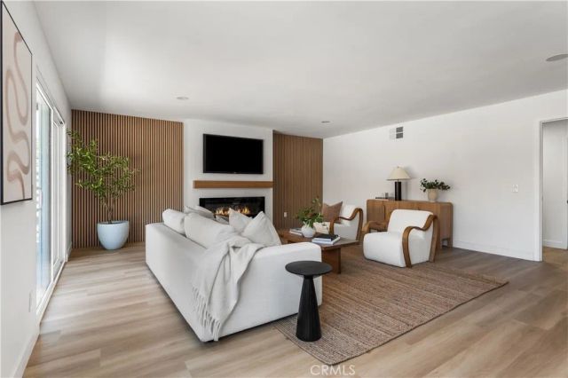 21405 Stanwell, Chatsworth, CA 91311
