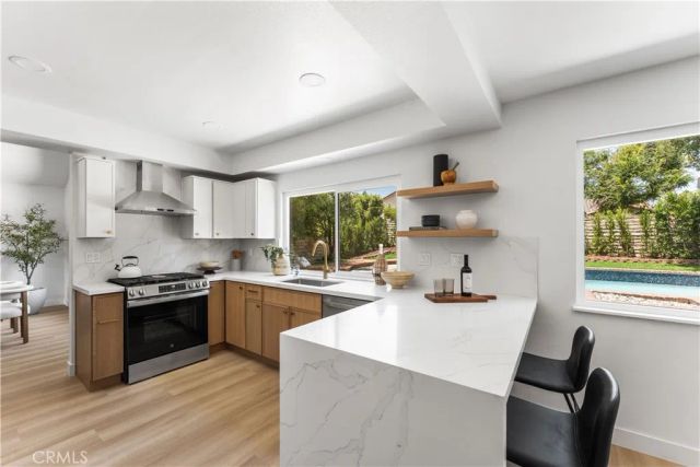 21405 Stanwell, Chatsworth, CA 91311