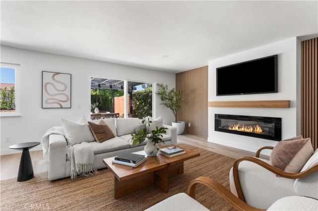 21405 Stanwell, Chatsworth, CA 91311
