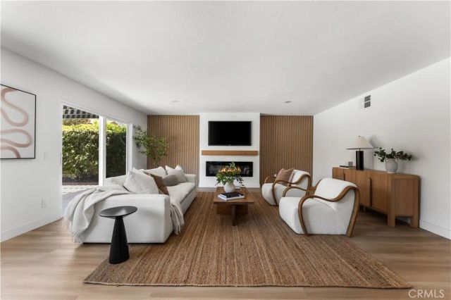 21405 Stanwell, Chatsworth, CA 91311
