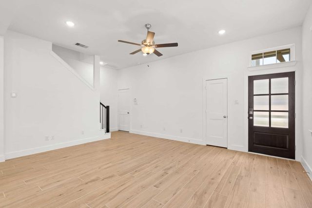 201 Flora Springs CV, Liberty Hill, TX 78642