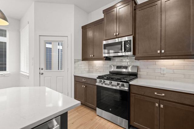 201 Flora Springs CV, Liberty Hill, TX 78642
