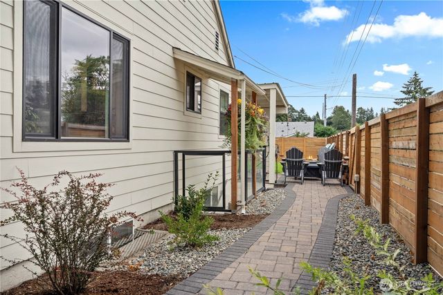7045 S Fife Street, Tacoma, WA 98409