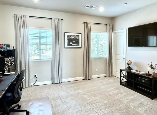 4134 Duncan Avenue, Clovis, CA 93619