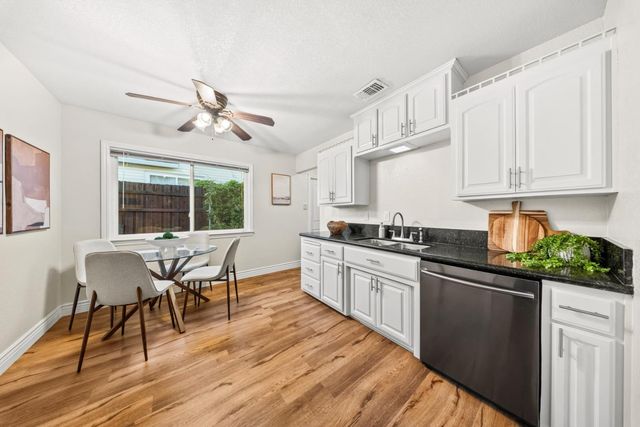 5528 Hesper Way, Carmichael, CA 95608