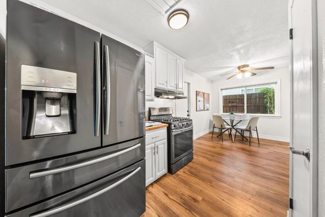 5528 Hesper Way, Carmichael, CA 95608
