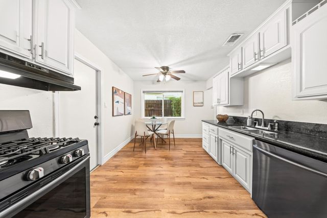 5528 Hesper Way, Carmichael, CA 95608