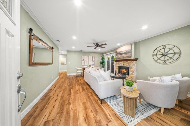 5528 Hesper Way, Carmichael, CA 95608