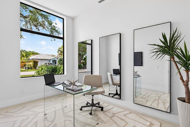 213 NE 9th Street, Delray Beach, FL 33444