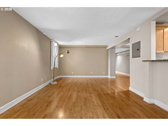1205 Sw CARDINELL Dr 505, Portland, OR 97201