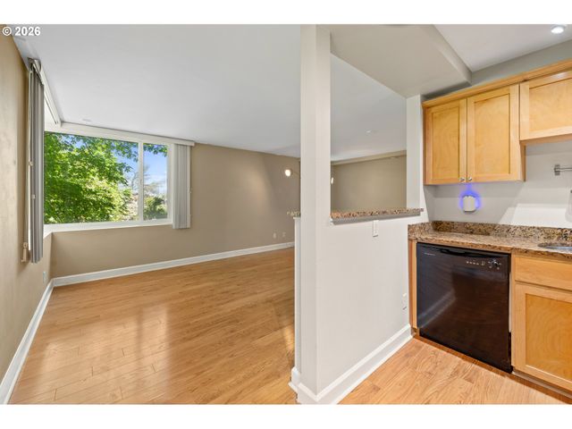 1205 Sw CARDINELL Dr 505, Portland, OR 97201