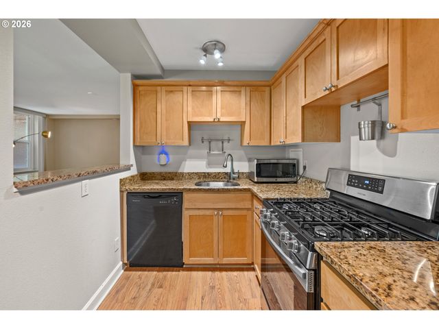 1205 Sw CARDINELL Dr 505, Portland, OR 97201