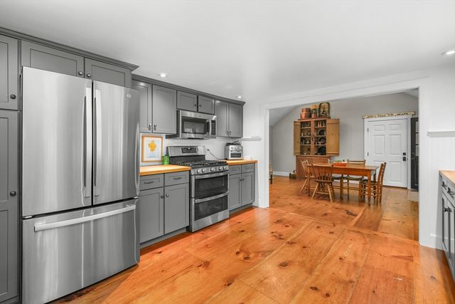 510 North Dennis, Yarmouth, MA 02675