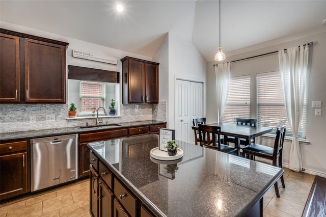 11721 Parade Drive, Frisco, TX 75036