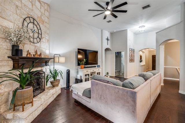 11721 Parade Drive, Frisco, TX 75036