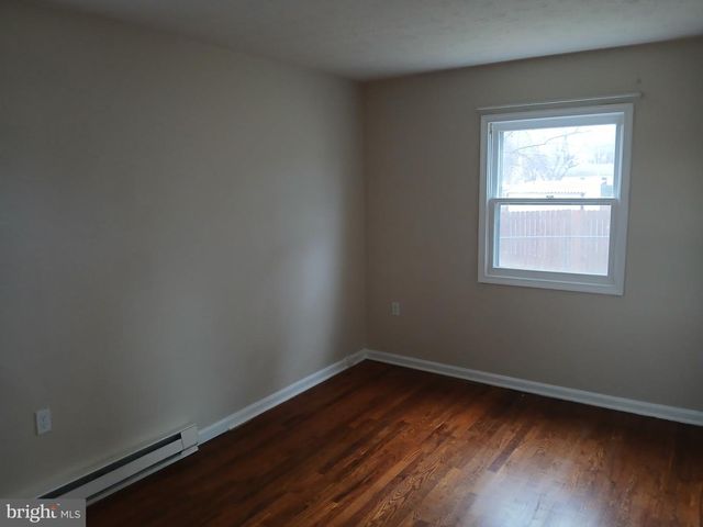 2155 MASSANUTTEN DR, Middletown, VA 22645