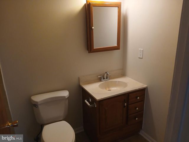 2155 MASSANUTTEN DR, Middletown, VA 22645