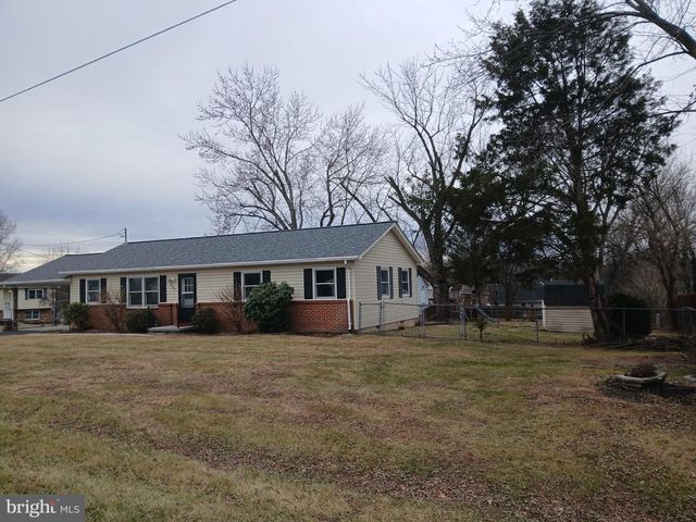 2155 MASSANUTTEN DR, Middletown, VA 22645