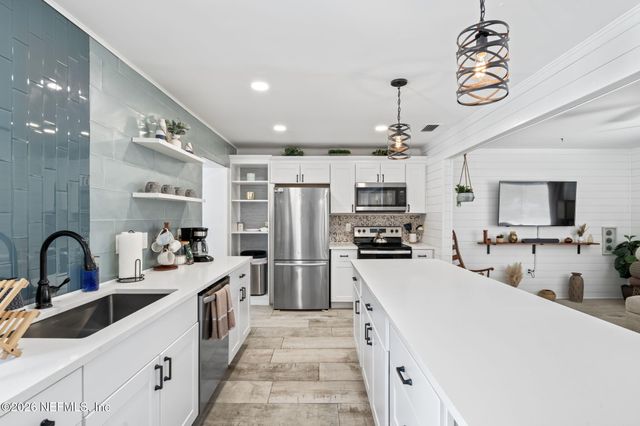 11 BURLING Way, Jacksonville Beach, FL 32250