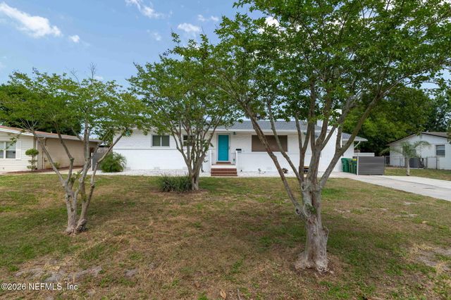 11 BURLING Way, Jacksonville Beach, FL 32250
