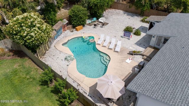 11 BURLING Way, Jacksonville Beach, FL 32250