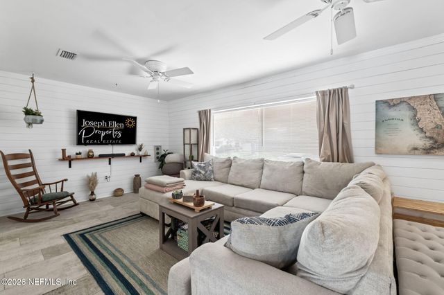 11 BURLING Way, Jacksonville Beach, FL 32250
