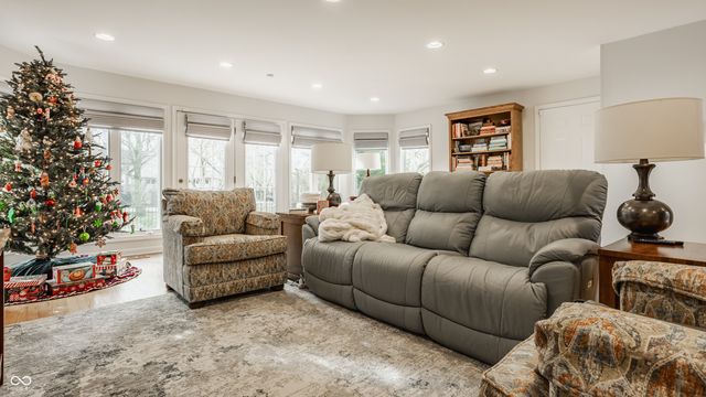 6174 N Meridian Street, Indianapolis, IN 46208