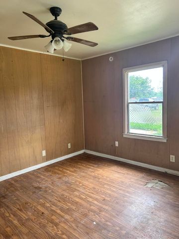 22 E 39th Street, San Angelo, TX 76903