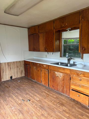 22 E 39th Street, San Angelo, TX 76903