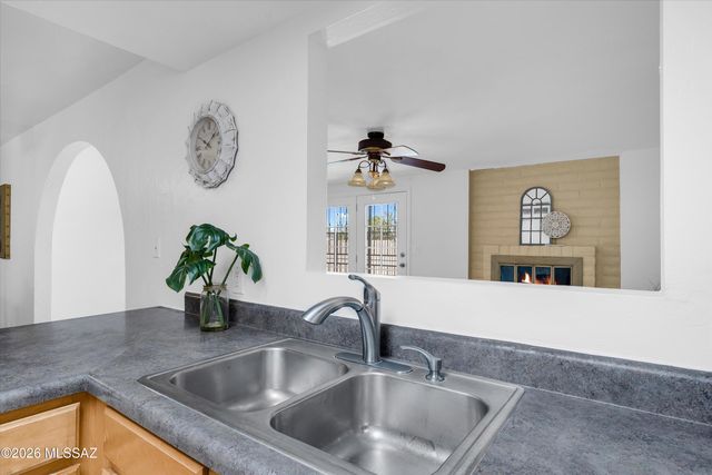 7855 E 34th Street, Tucson, AZ 85710