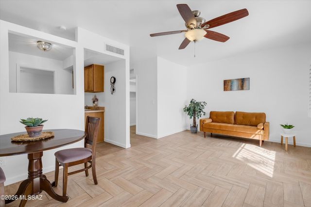 7855 E 34th Street, Tucson, AZ 85710