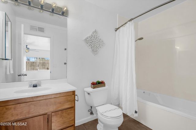 7855 E 34th Street, Tucson, AZ 85710