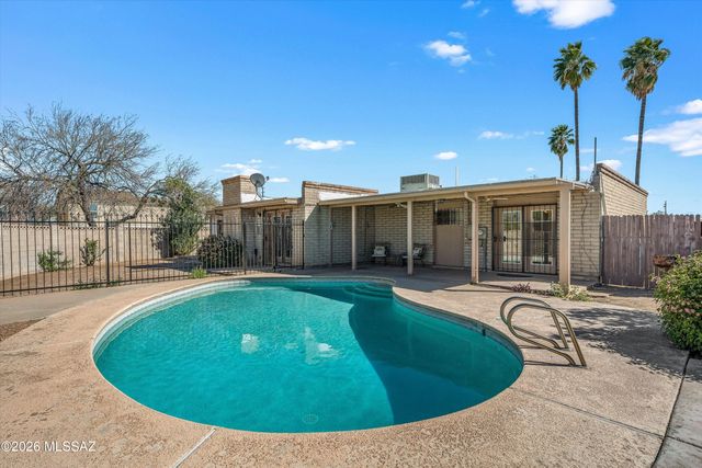 7855 E 34th Street, Tucson, AZ 85710