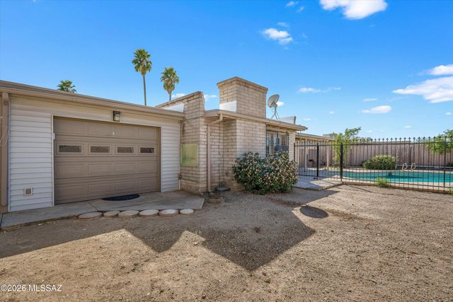 7855 E 34th Street, Tucson, AZ 85710