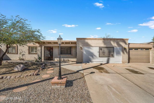 7855 E 34th Street, Tucson, AZ 85710