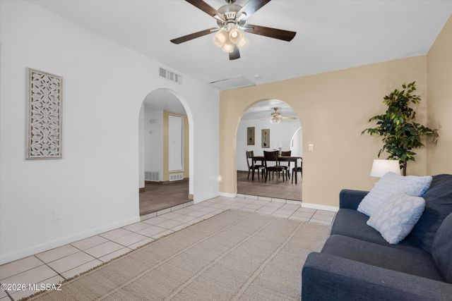 7855 E 34th Street, Tucson, AZ 85710