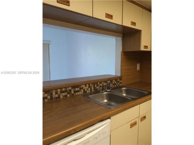 12455 SW 93rd Ter 408T, Miami, FL 33186
