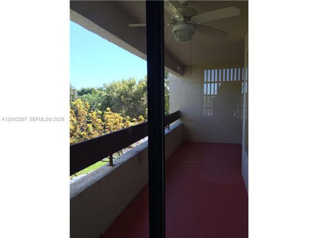 12455 SW 93rd Ter 408T, Miami, FL 33186