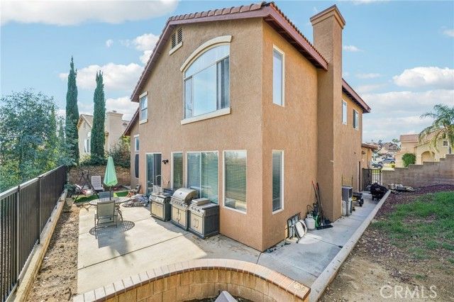 5029 La Sarre Drive, Fontana, CA 92336