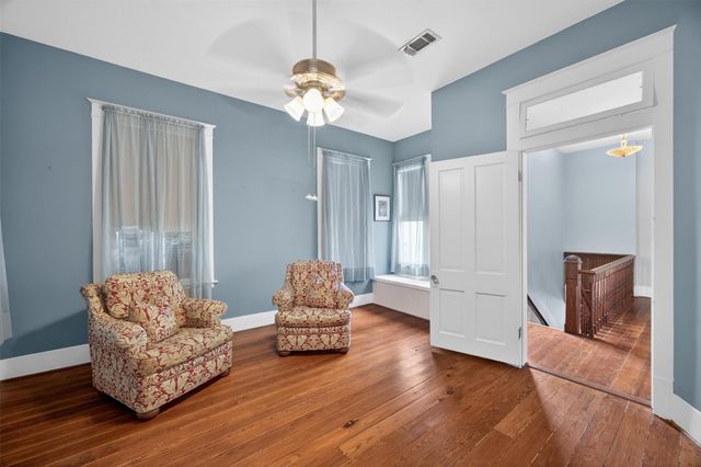 3828 Bernardo De Galvez Avenue, Galveston, TX 77550