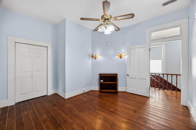 3828 Bernardo De Galvez Avenue, Galveston, TX 77550