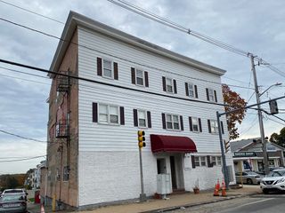 911-917 N. Main E, Brockton, MA 02031