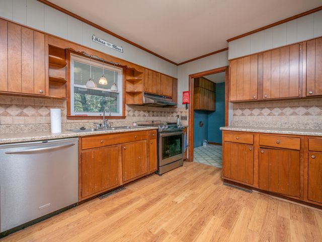 5 Keeton Ave Avenue, West Liberty, KY 41472