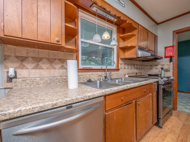 5 Keeton Ave Avenue, West Liberty, KY 41472